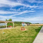 2 Bedroom Beach Front Home In Jaroslawiec