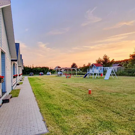 2 Bedroom Beach Front Home In Jaroslawiec Vakantiehuis *